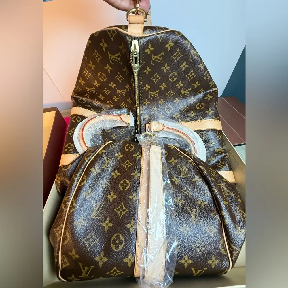 Louis Vuitton Brass Padlock‎ with Keys - Picture 12 of 15